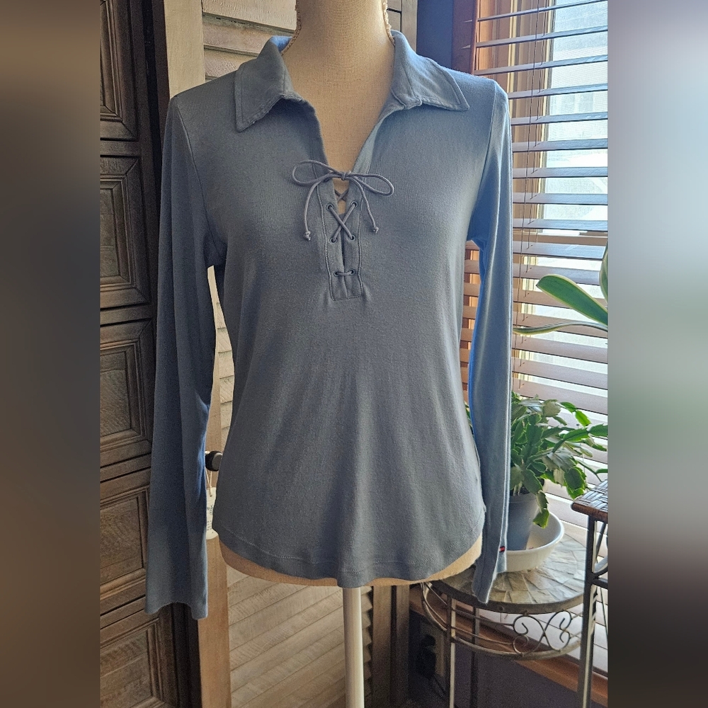 Tommy Hilfiger Women’s Lace-Up Collared Long Sleeve Cotton Top - Blue